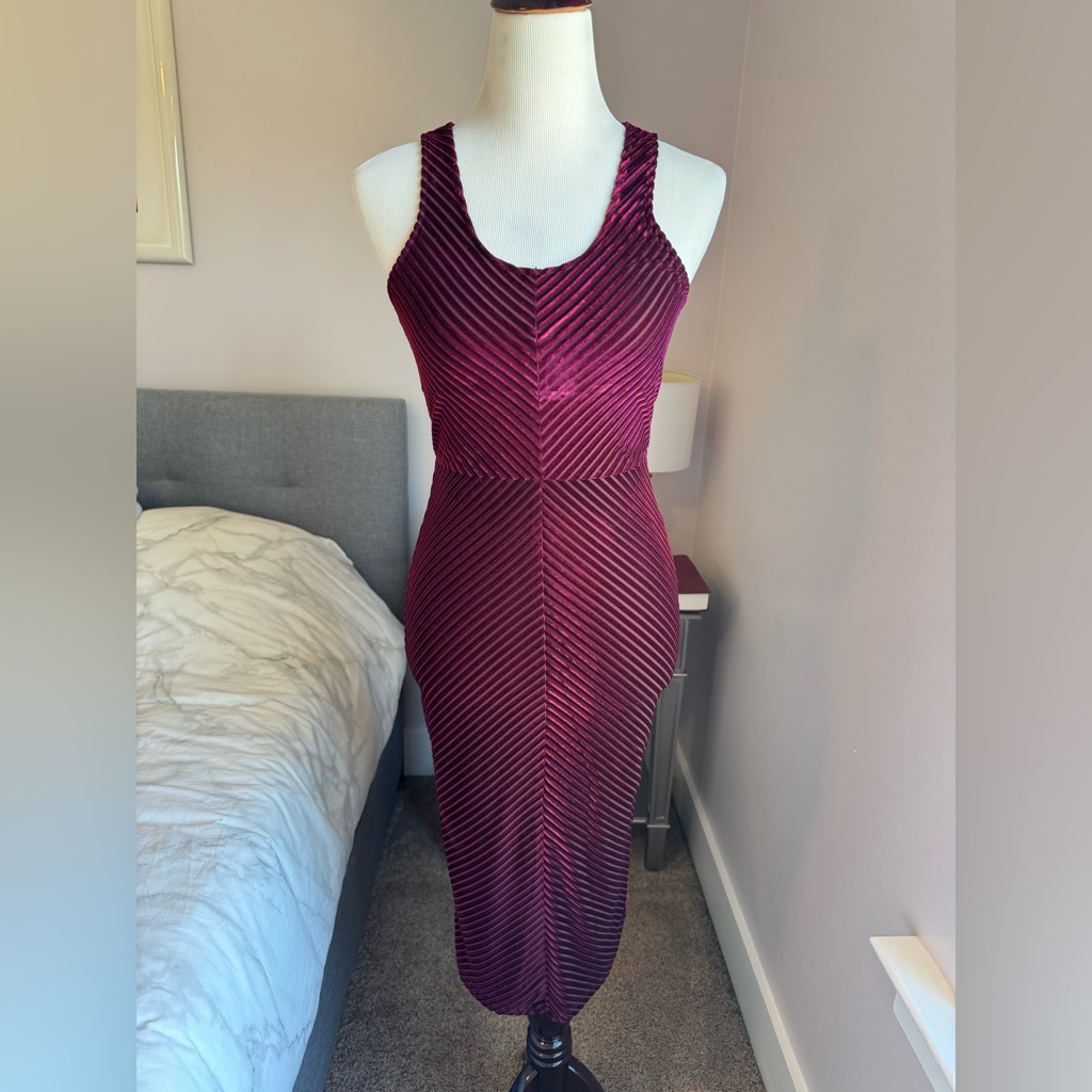 Superdown / By The Way Shay Chevron Burgundy Bodycon Dress Size S